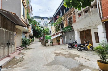 Nhà Đẹp Đống Đa - Ngõ Thông - Ô Tô Vào - KD Tốt - 2 Mặt Thoáng