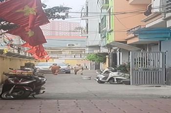 Bán nhà phân lô quân đội 69m2 - 12.5 tỷ - Ô tô vào tận nhà - View thoáng, phố Trần