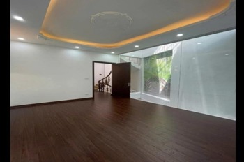 Bán Gấp Nhà Bùi Xương Trạch Lô Góc Quân Đội - 3 Thoáng, Nội Thất Xịn, Giá Tốt