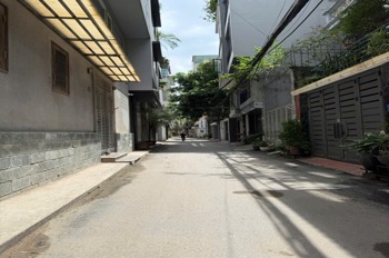 Vĩnh Phúc 5 Tầng - Mặt Tiền Đẹp 4m - Ô Tô Đỗ Cửa - Kinh Doanh Đỉnh