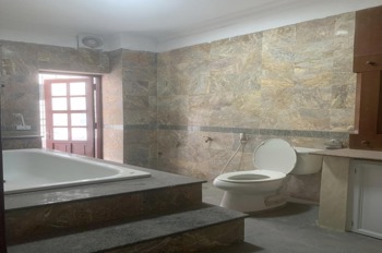 Bán Nhà Giáp Bát 2 Mặt Tiền 48m2 - Giá Tốt, Vị Trí Đắc Địa