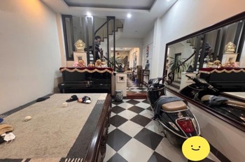 Bán nhà Đào Tấn: 5 tầng, sổ đỏ vuông vắn, giá 16.8 tỷ