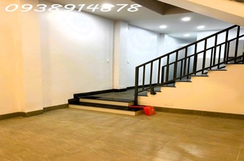 Bán nhà 2 tầng, 53m2, Thủ Đức - Giá 5 tỷ, Sổ Hồng, Hoàn Công