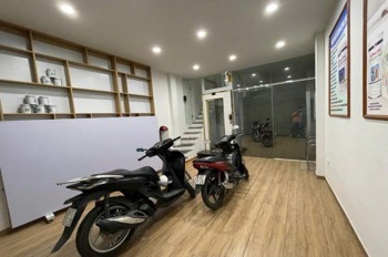 Bán nhà phố Nguyễn Chí Thanh, Đống Đa: 50m2, 5 Tầng, Mặt Tiền 4.1m, Giá 17 tỷ