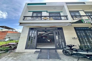 Bán nhà Bình Chánh 950tr - Hẻm Xe Hơi, 1 Trệt 1 Lầu