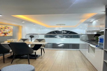 Bán nhà Ngọc Thụy 5 tầng, 32m2, Ô tô vào nhà - Giá Tốt