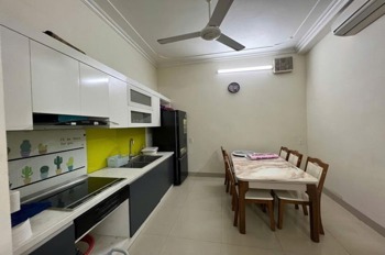 Bán nhà Dịch Vọng Hậu 36m2, 5 Tầng, Trung Tâm Quận Cầu Giấy