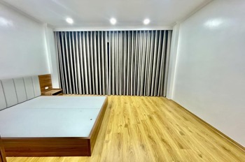 Ngọa Long 35m2 - 6 Tầng, Mặt Tiền 4.6m, Giá 7.58 Tỷ