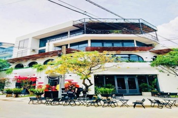 Bán Biệt Thự Cao Cấp Bình Thạnh - 151m2 - 36 Tỷ - Vị Trí Đắc Địa