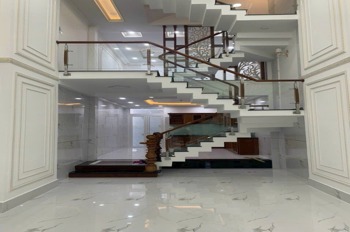 Bán Nhà Phố Quận 8 - 4x14.2m, 1 Trệt 4 Lầu - Giá 9.2 Tỷ