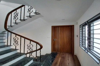 Cho thuê nhà riêng 5 tầng, 5 ngủ Thanh Hà - Giá 8.5tr/tháng