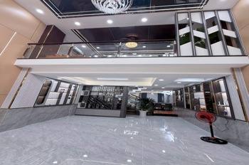 Bán nhà Tân Bình: 4 Tầng, 70m2, Giá 9.9 Tỷ - Vị trí đẹp, Full Nội Thất