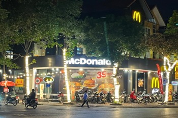 Cho Thuê Mặt Bằng Kinh Doanh Lý Thường Kiệt - 120m2 - Giá 100 triệu/tháng