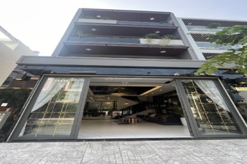 Bán nhà Quận 7 - 90m2 - 4PN - Giá 14.5 tỷ - Vị trí đắc địa