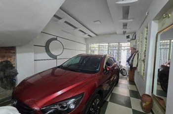 Ngõ 165 Dương Quảng Hàm: Phân Lô - Ô Tô Vào - Nhà Đẹp - Dân Trí Cao
