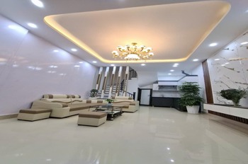 Nhà 5 Tầng Đại Mỗ 97m2 - Giá 5.75 Tỷ - Vị Trí Đắc Địa