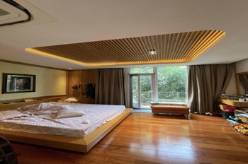 Bán Biệt Thự Mỹ Đình - Mặt Phố - 4 Tầng - 70 Tỷ
