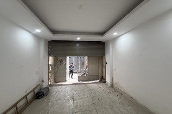 Nhà Phố 6 Tầng, Thang Máy, Đỗ Ô Tô Cửa - Giá 11.5 Tỷ - Vị Trí Vàng Tây Hồ