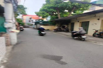 Bán Biệt Thự Góc 3 Tầng Dương Xá - View Hồ - Giá 8x Triệu/m²