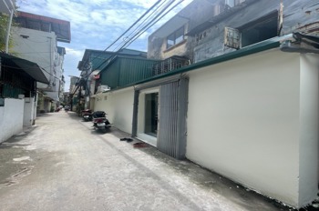 Căn Hộ Tập Thể Lô Góc Tân Mai: Full Nội Thất, Ngõ Ô Tô, 3.3 Tỷ