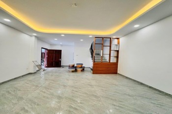 Trung Tâm Phạm Văn Đồng - Nhà Mới Xây, Lô Góc 2 Mặt Thoáng, Ô Tô Đỗ Cửa
