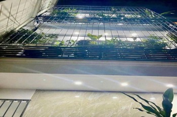 Hào Nam 40m2, Mặt Tiền 4m, Gần Ga Cát Linh - Full Công Năng
