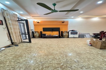 Bán nhà đường Bưởi, Ba Đình - 15.5 tỷ - Ô tô vào nhà, 81m2
