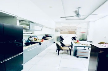 Bán nhà phố Nguyên Hồng, Đống Đa - 60m2, 5 Tầng, MT 4m, Giá 2x