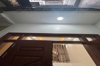 Nhà Ngõ 260 Cầu Giấy - 7.5 tỷ - Ô Tô 10m - Vị Trí Vàng