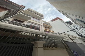 Bán nhà riêng 90m2, 5 tầng, Hoàng Quốc Việt, Cầu Giấy, Hà Nội - 18 tỷ
