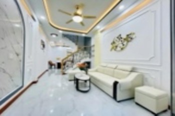 Nhà Mới Quận 10: 40m² Full Nội Thất, Giá 8.2 Tỷ - Vị Trí Đắc Địa