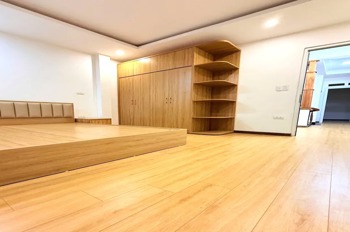 Nhà Mặt Ngõ Kinh Doanh Ngọc Thuỵ - 38x5 Tầng - Giá 7.9 Tỷ