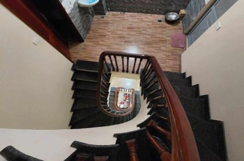Nhà Lô Góc Đại Mỗ: Vị Trí Kinh Doanh Đắc Địa, 4 Tầng, Ô Tô Đỗ Cửa