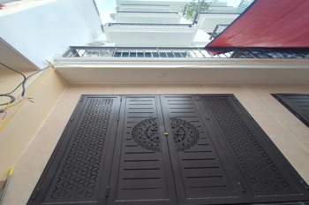 Bán nhà đẹp Hoàng Mai - Ngõ nông, gần phố, sổ phân lô