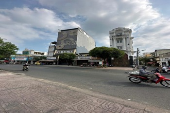 Bán Nhà Mặt Tiền Gò Dầu, Tân Phú: 6 Tầng, Có Thang Máy, Giá 23.8 Tỷ