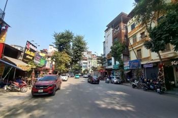 Nhà đẹp Đội Cấn, Ba Đình: 35m2, 4 tầng, ô tô đỗ cửa, giá 14 tỷ