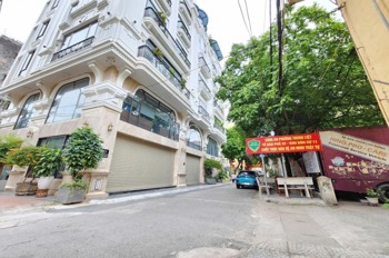 Nhà Đẹp Đống Đa 77m² - Ngõ Thông - Ô Tô Vào - 21 Tỷ