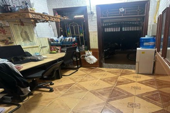 Chính chủ bán nhà phố diện tích 38.2m2, 2 mặt tiền, ngõ ô tô, gần trường Mỏ Địa Chất