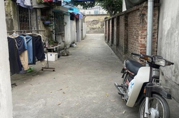 Bán đất Yên Viên Gia Lâm - 139m2 - Mặt tiền 9m - View Hồ - Giá Tốt
