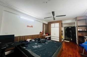 Bán nhà Đê Trần Khát Chân 45m2 - 9.5 tỷ - Vị trí đắc địa, tiện ích đầy đủ