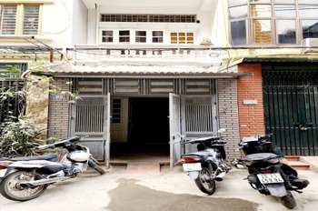 Bán nhà Lãng Yên - 3.2m x 10.2 tỷ - Ô tô đỗ cửa, Ngõ thông