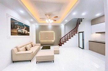 Bà Triệu Hà Đông - Nhà 5 Tầng 7 Tỷ - 45m2, Gần Chợ, Trường Học