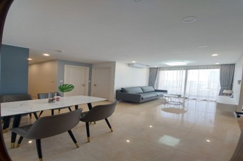 Bán Căn 2PN View Hồ Tại Vinhomes D’Capitale - Giá 7.x Tỷ