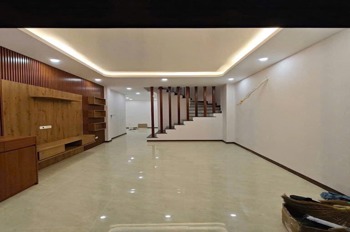 Bán nhà Đội Cấn 35m2, 5 tầng, gần phố, ô tô đỗ - Giá tốt