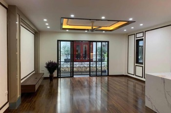 Vĩnh Phúc - Ba Đình: Nhà 33m2 x 6 Tầng, Mặt Tiền 4.8m, Lô Góc - Giá Tốt