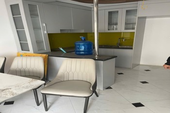 Cho Thuê Nhà Nguyên Căn Cổ Nhuế - 42m², 5 Tầng, Thang Máy, Giá Tốt
