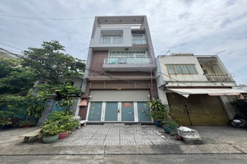 Nhà Phố 90m2 Quận 7 - 5PN, Giá 13.5 Tỷ - Vị Trí Đắc Địa