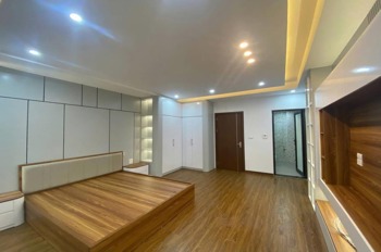 Bán nhà mới Quận Hai Bà Trưng: 42m2, 5 tầng, Mặt tiền 3.6m - Giá 9.4 tỷ