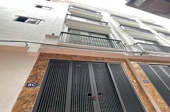 Bán nhà cực hót Nguyên Xá: 30m2, 5 tầng, >5 tỷ, gần ĐH Công Nghiệp