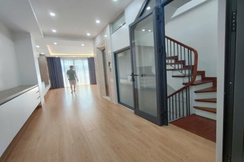 Siêu phẩm 5 tầng thang máy, gara oto hiện đại Văn Phú - Đầu tư tiềm năng